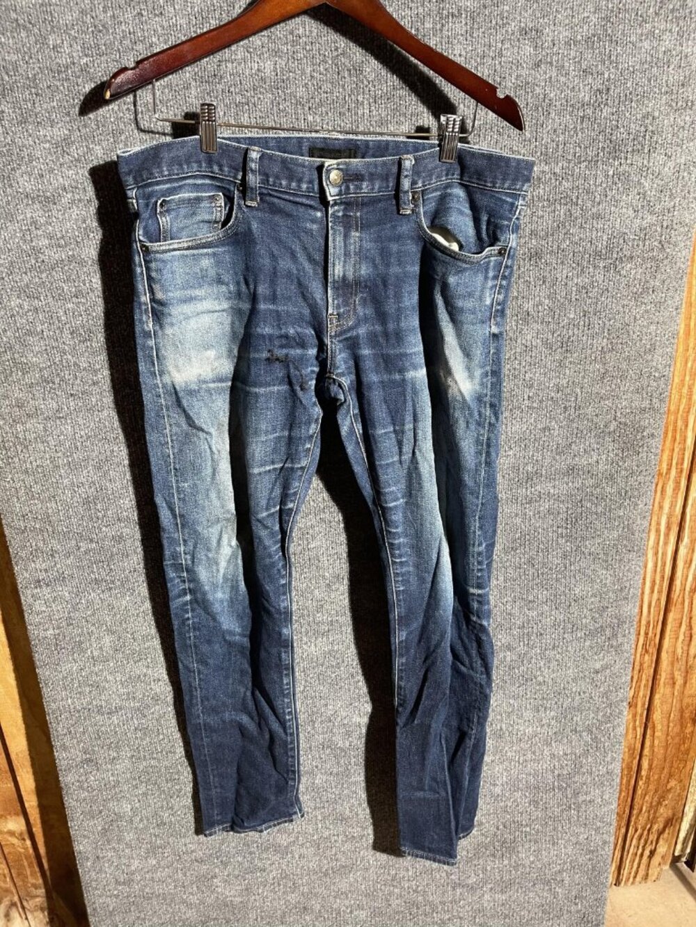 Uniqlo Jeans Mens 36x32 Blue Slim Fit Denim Faded Whiskered Stretch Pants